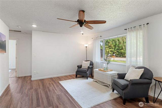 124 Tule Lake Road E, Tacoma, WA 98445