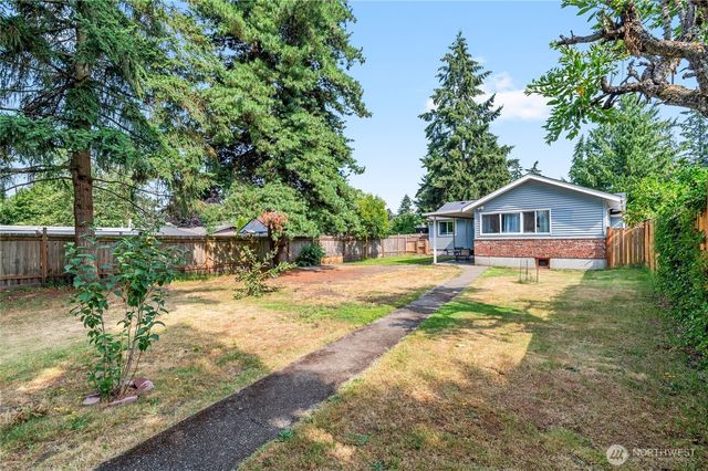 124 Tule Lake Road E, Tacoma, WA 98445
