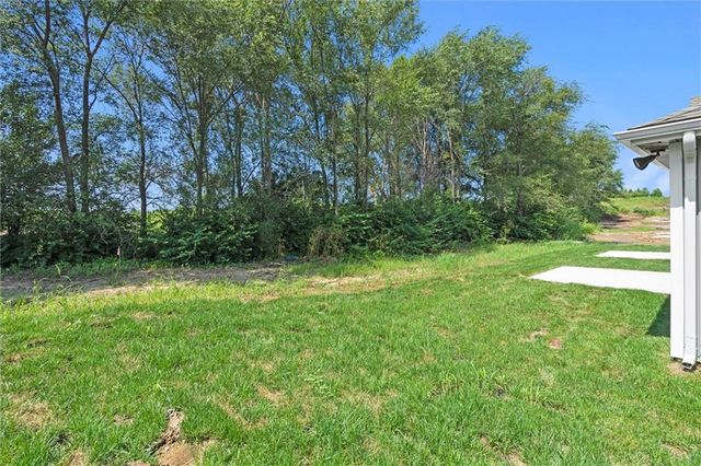 3912 NW 93rd Street, Kansas City, MO 64154