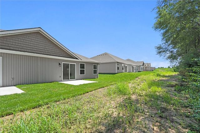 3912 NW 93rd Street, Kansas City, MO 64154