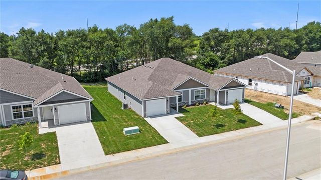 3912 NW 93rd Street, Kansas City, MO 64154