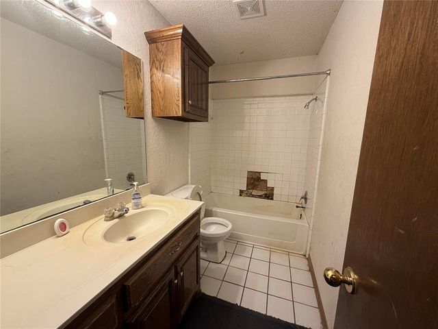 8509 Curtis Terrace, Oklahoma City, OK 73132