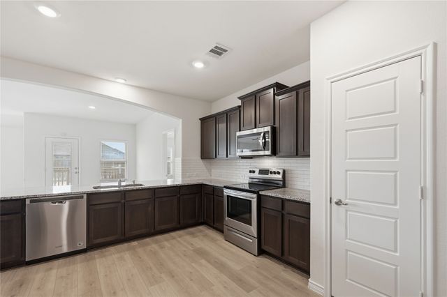 121 Newsom Drive, Royse City, TX 75189