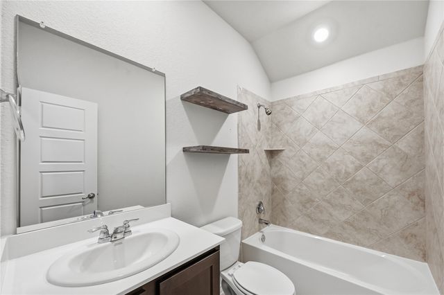 121 Newsom Drive, Royse City, TX 75189