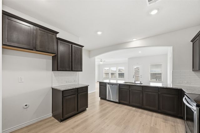 121 Newsom Drive, Royse City, TX 75189