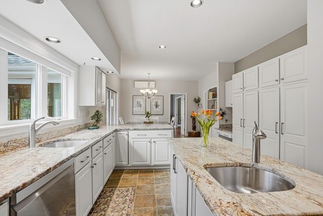 10 Joseph Road, Hopkinton, MA 01748