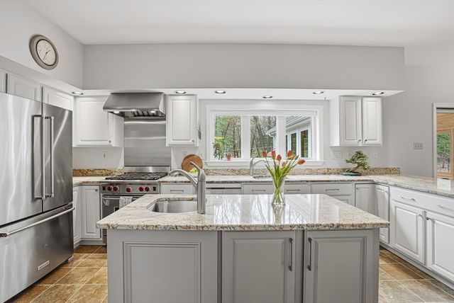10 Joseph Road, Hopkinton, MA 01748