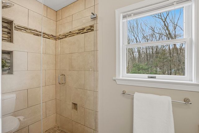 10 Joseph Road, Hopkinton, MA 01748