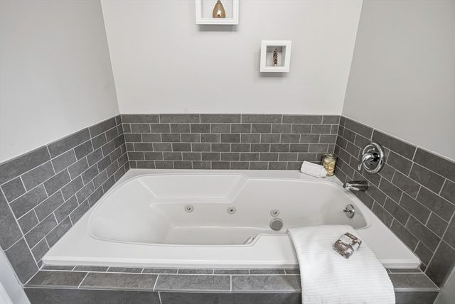 10 Joseph Road, Hopkinton, MA 01748