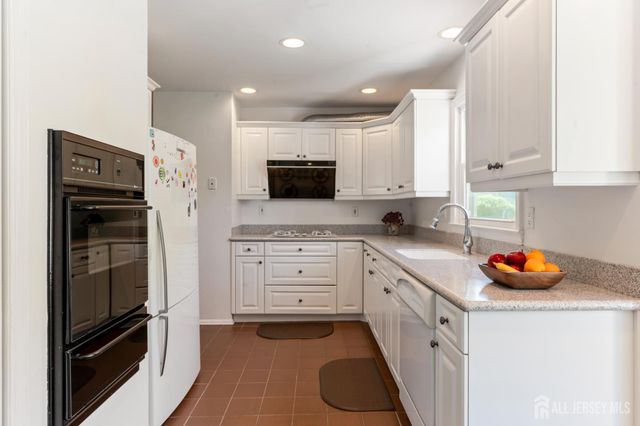 6 Grace Road, East Brunswick, NJ 08816