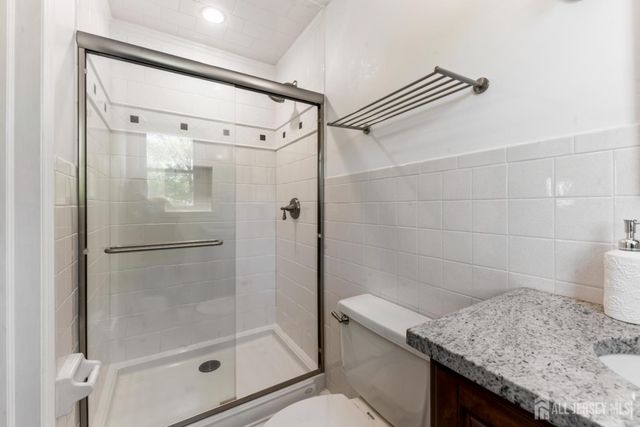 6 Grace Road, East Brunswick, NJ 08816