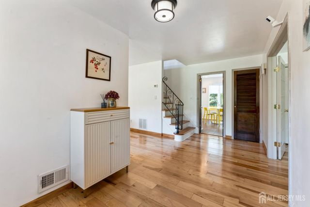 6 Grace Road, East Brunswick, NJ 08816