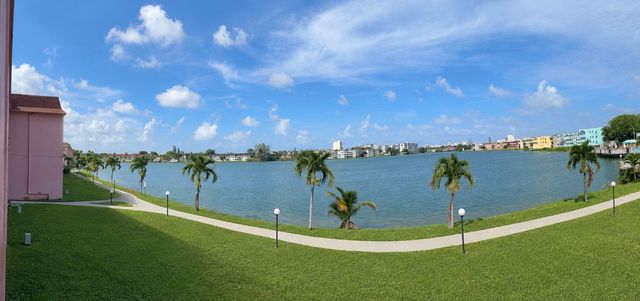 18555 NE 14th Avenue 612, Miami, FL 33179