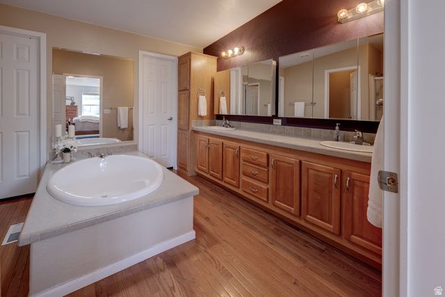 33 E MERRIAM CT, Moab, UT 84532