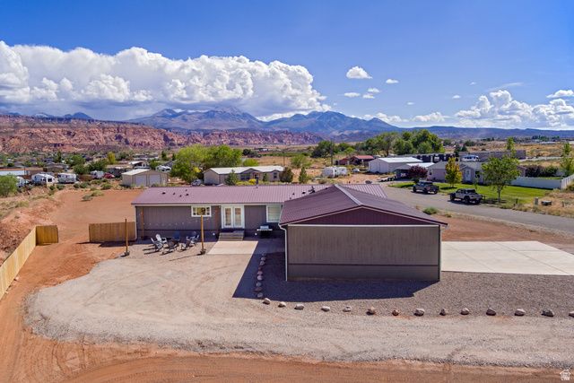 33 E MERRIAM CT, Moab, UT 84532