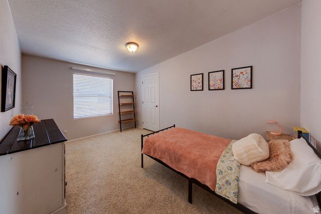 33 E MERRIAM CT, Moab, UT 84532