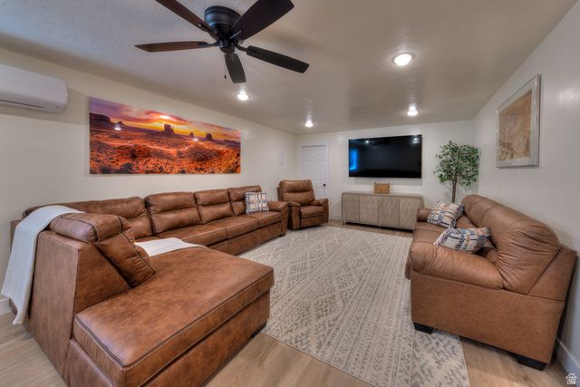 33 E MERRIAM CT, Moab, UT 84532