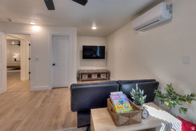 33 E MERRIAM CT, Moab, UT 84532