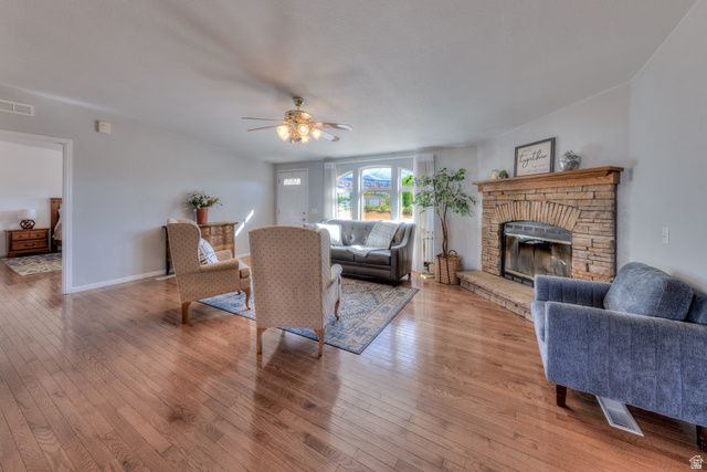 33 E MERRIAM CT, Moab, UT 84532