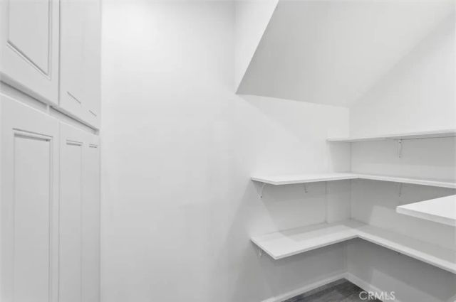 6 Bronco, Bell Canyon, CA 91307