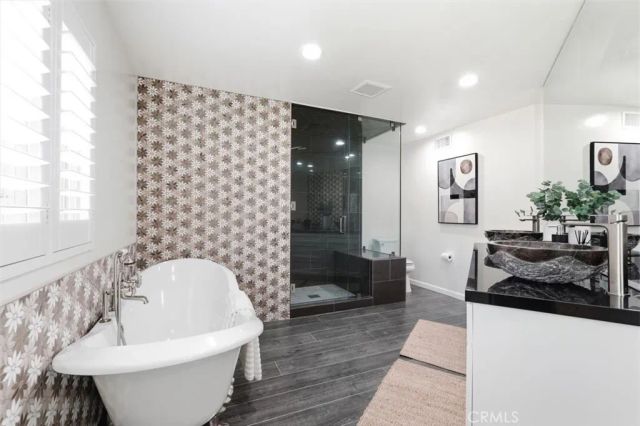 6 Bronco, Bell Canyon, CA 91307