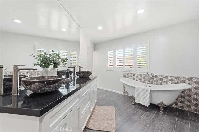 6 Bronco, Bell Canyon, CA 91307