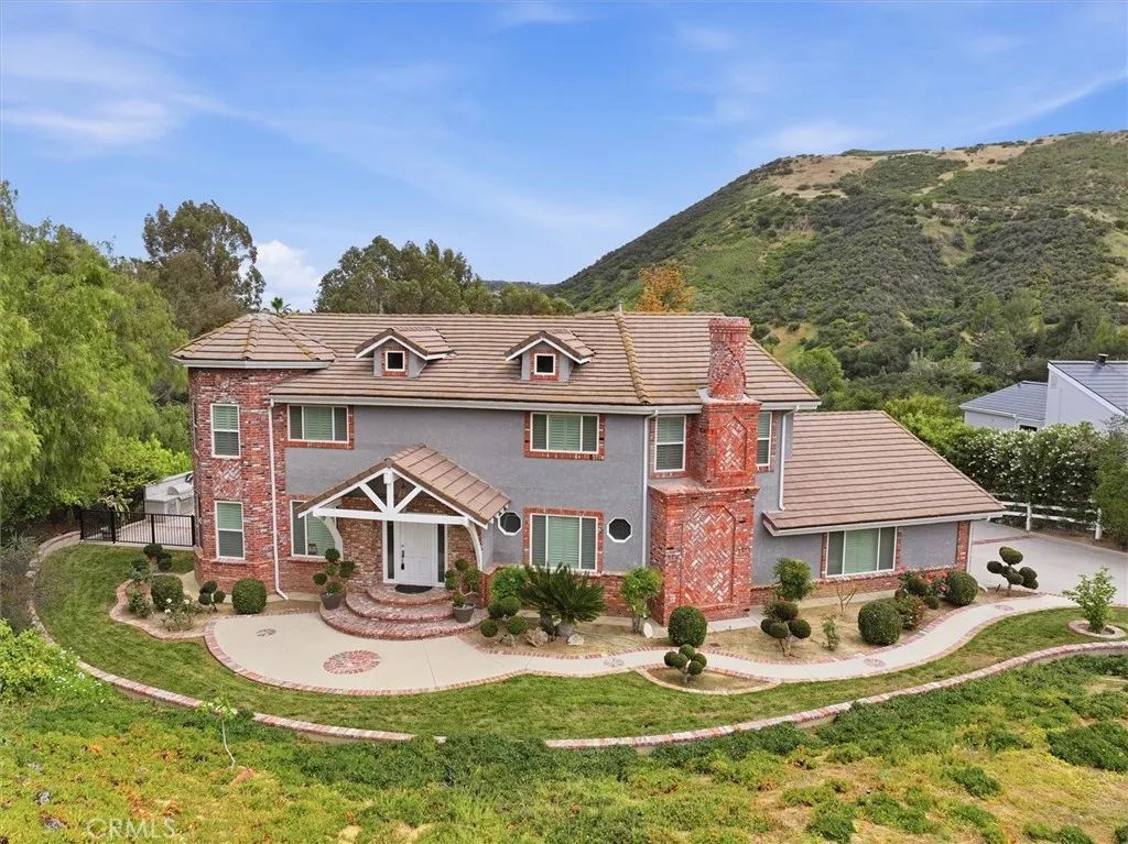 6 Bronco, Bell Canyon, CA 91307