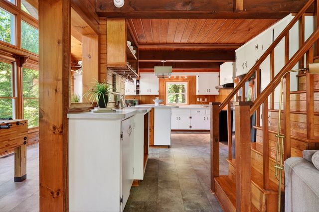 280 Hurricane Hill Rd, Silver Point, TN 38582