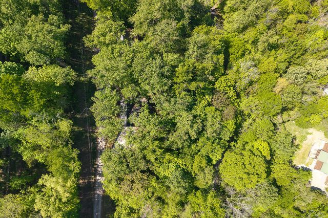 280 Hurricane Hill Rd, Silver Point, TN 38582