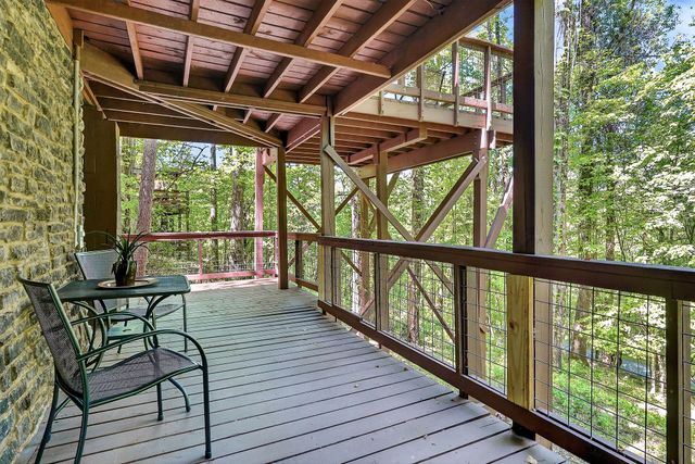 280 Hurricane Hill Rd, Silver Point, TN 38582