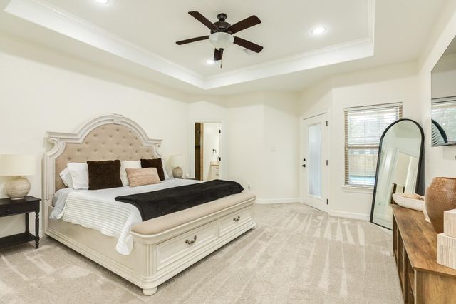 2280 Riveroaks Drive, West Columbia, TX 77486