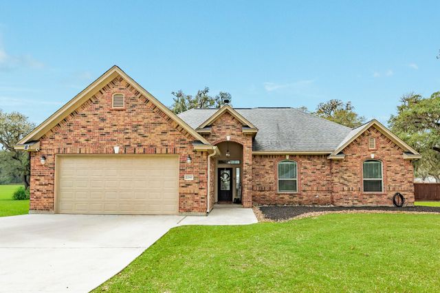 2280 Riveroaks Drive, West Columbia, TX 77486