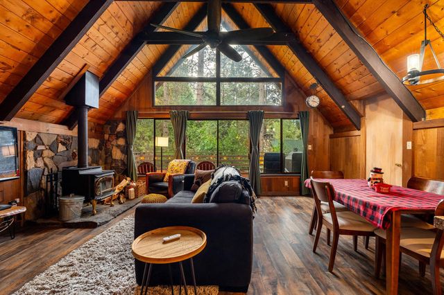 52515 Sunset Drive, Idyllwild, CA 92549