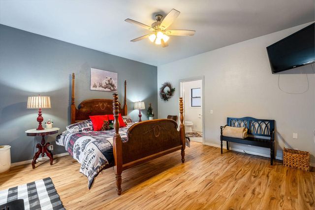 52515 Sunset Drive, Idyllwild, CA 92549