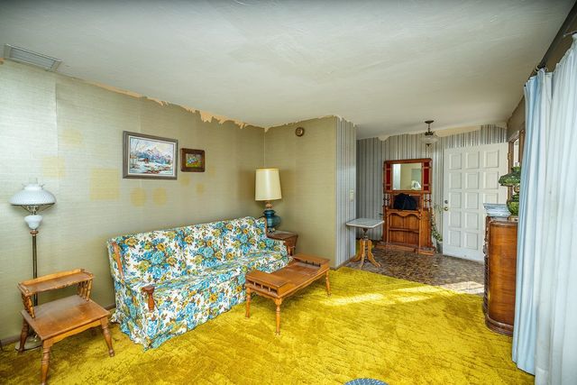 637 N Wheatland Pl, Wichita, KS 67235