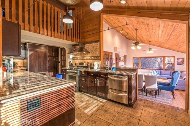 42203 Oak Lane, Oakhurst, CA 93644