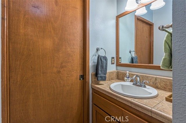 42203 Oak Lane, Oakhurst, CA 93644