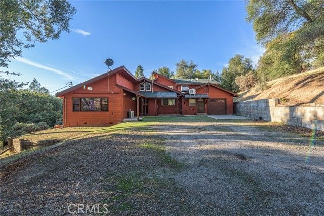 42203 Oak Lane, Oakhurst, CA 93644