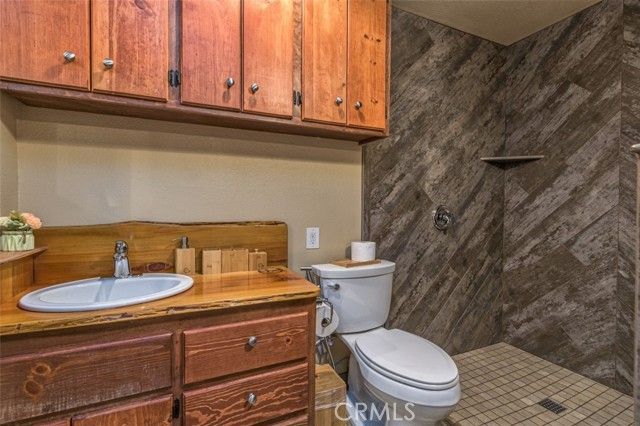 42203 Oak Lane, Oakhurst, CA 93644