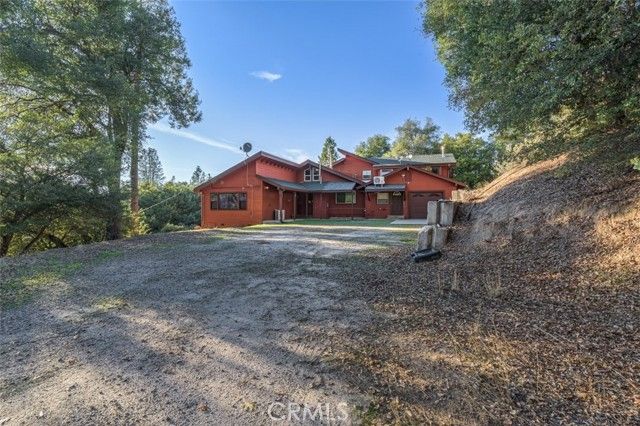 42203 Oak Lane, Oakhurst, CA 93644