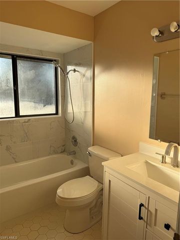 234 Oakside ST, Lehigh Acres, FL 33936