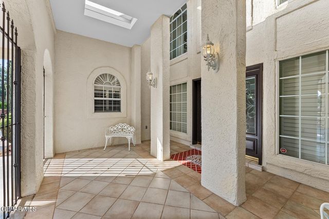 2000 PASEO DEL PRADO Drive, El Paso, TX 79936