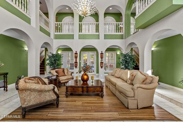 2000 PASEO DEL PRADO Drive, El Paso, TX 79936