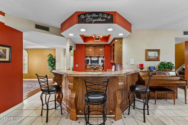 2000 PASEO DEL PRADO Drive, El Paso, TX 79936