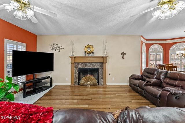 2000 PASEO DEL PRADO Drive, El Paso, TX 79936