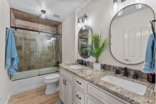 2000 PASEO DEL PRADO Drive, El Paso, TX 79936