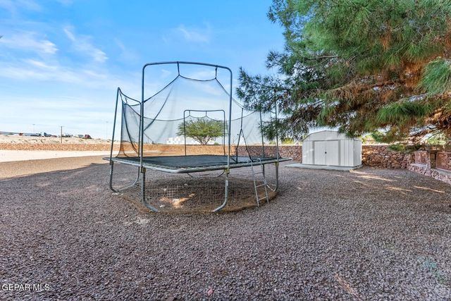 2000 PASEO DEL PRADO Drive, El Paso, TX 79936