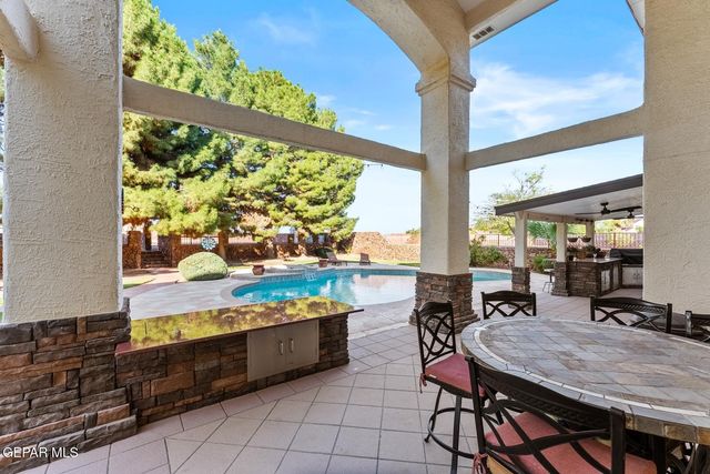 2000 PASEO DEL PRADO Drive, El Paso, TX 79936