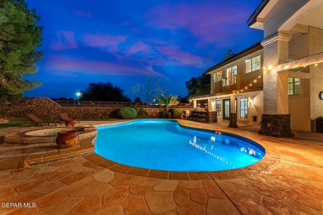 2000 PASEO DEL PRADO Drive, El Paso, TX 79936