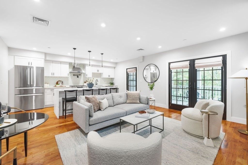 113-115 Falcon Street 113-2, Boston, MA 02128